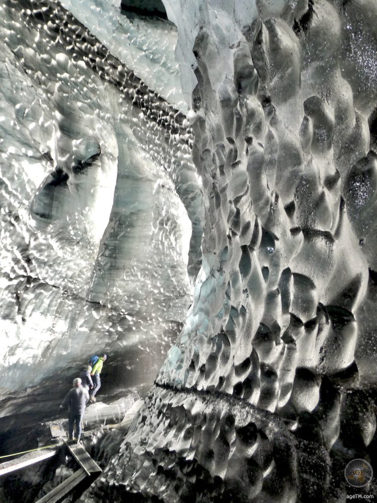 Katla Eishöhle in Island 3 wichtige Besucher-Infos! Besichitigung der Dragon Glass Eishoehle Katla Eishöhle im Myrdalsjökull Gletscher - Katla Geopark Island