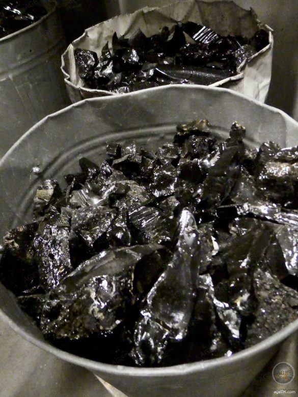 Icelandic Lava Show Backstage - Lava Glas - Katla UNESCO Geopark Island