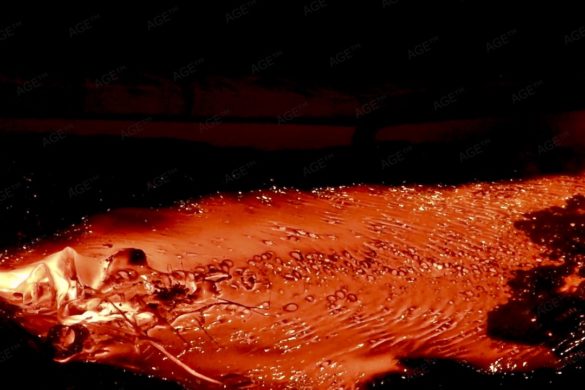 Islandic Lava Show echte Lava live sehen und erleben im Katla UNESCO Geopark VIK Island