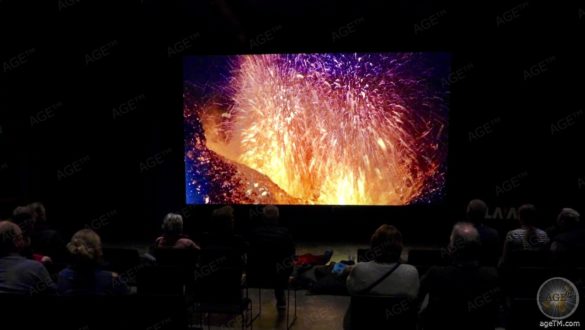 LAVA Center Island - Vulkan Informationen und Filme im Katla UNESCO Geopark Iceland