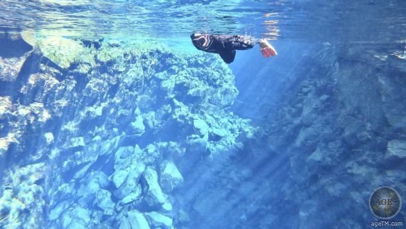 Schnorcheltour mit Troll zwischen Europa und Nordamerika in der Silfra Spalte - Tauchen im Thingvelir Nationalpark Island