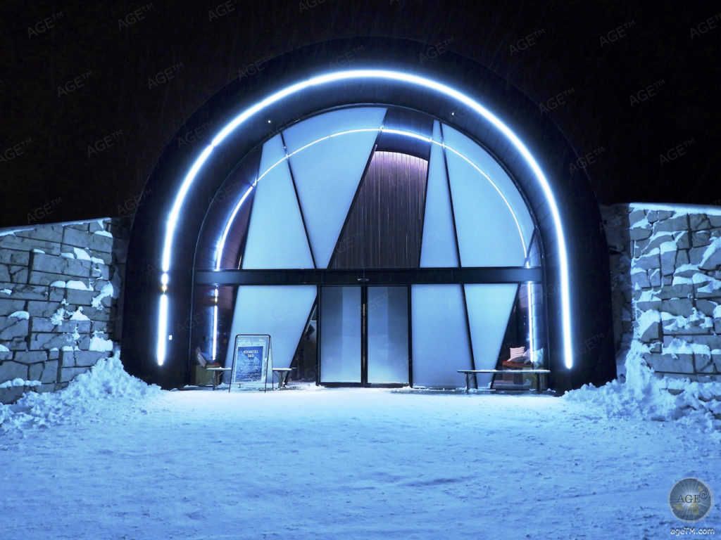 ICEHOTEL 365 in Schwedisch Lappland Eis-Hotel Eingang zur Kunst im Eishotel Schweden