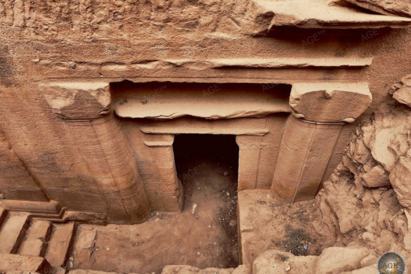 Ausgrabungen am Untergeschoss des Schatzhauses Al-Khazneh - Nabatäer Hauptstadt Petra Jordanien