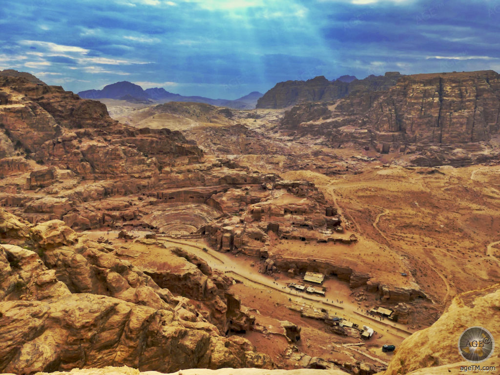 Aussichtspunkt vom Al-Khubtha Trail - römisches Theater Felsenstadt Petra Jordanien
