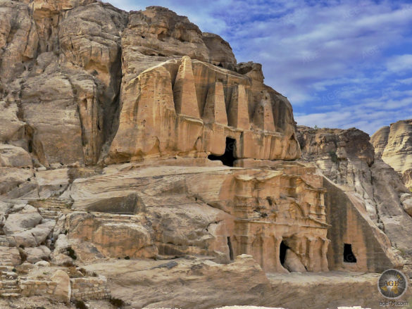 Obeliskengrab und Bab as-Siq Triklinium in Petra Jordanien