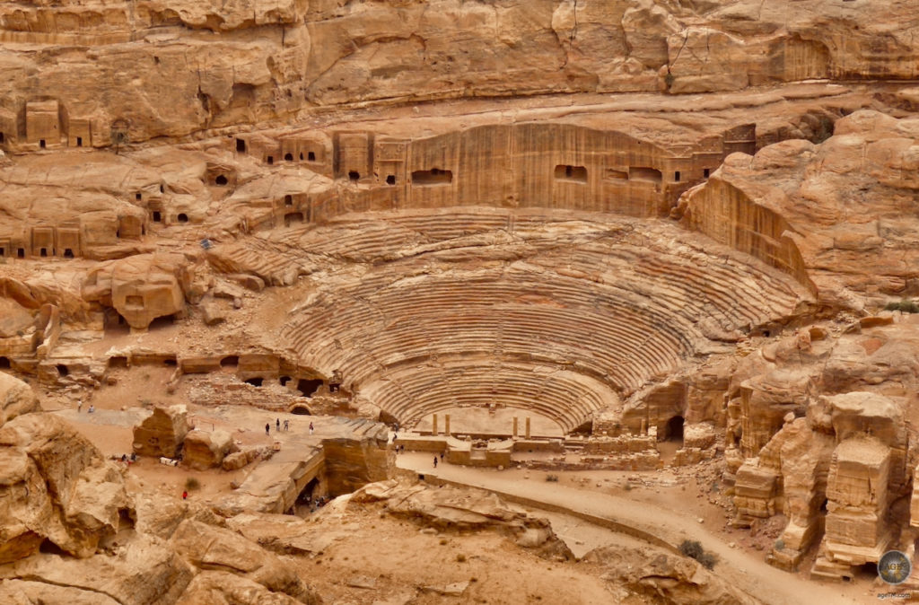 Todos os caminhos levam a Petra! Mapa de Petra e 14 dicas Teatro romano da antiga cidade de Petra Jordan, Patrimônio Mundial da UNESCO