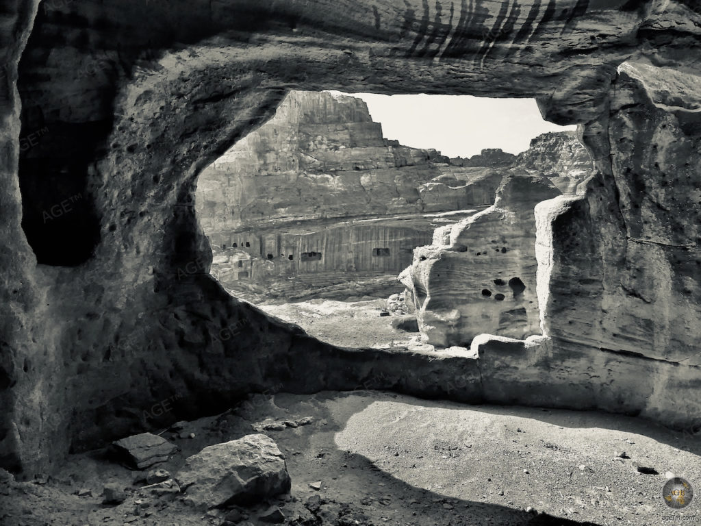 Felsengräber Grabkammer Petra Jordanien UNESCO Weltkulturerbe.jpeg