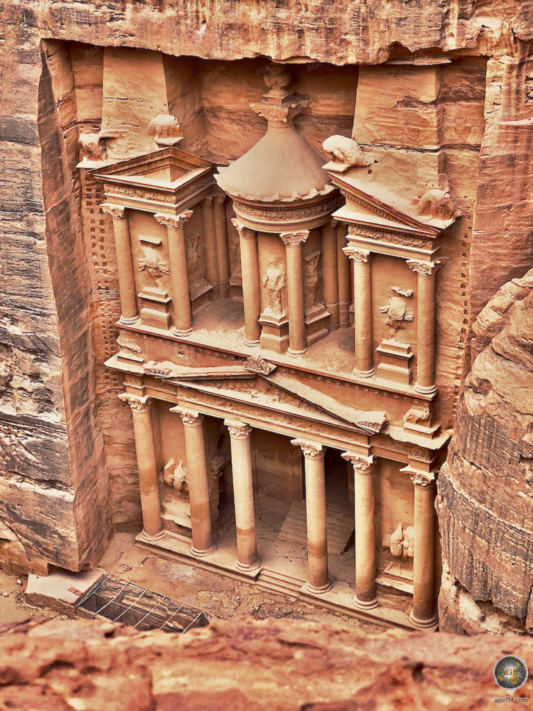 Schatzhaus Al Khazneh der Felsenstadt Petra Jordanien UNESCO Welterbe Weltwunder Al Khazneh Schatzhaus Petra UNESCO Weltkulturerbe Jordanien