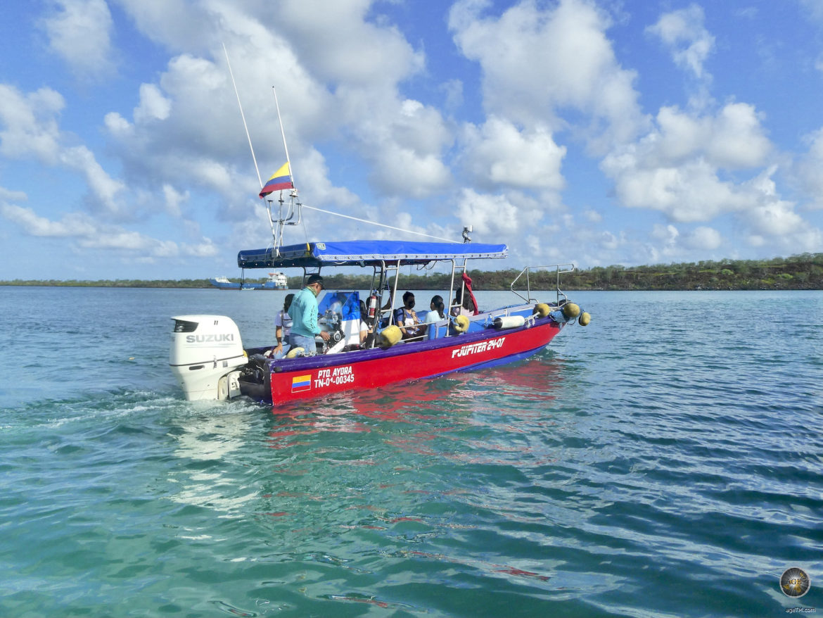 Fähre Flughafen Insel Baltra Galapagos Nationalpark Ecuador UNESCO Weltnaturerbe