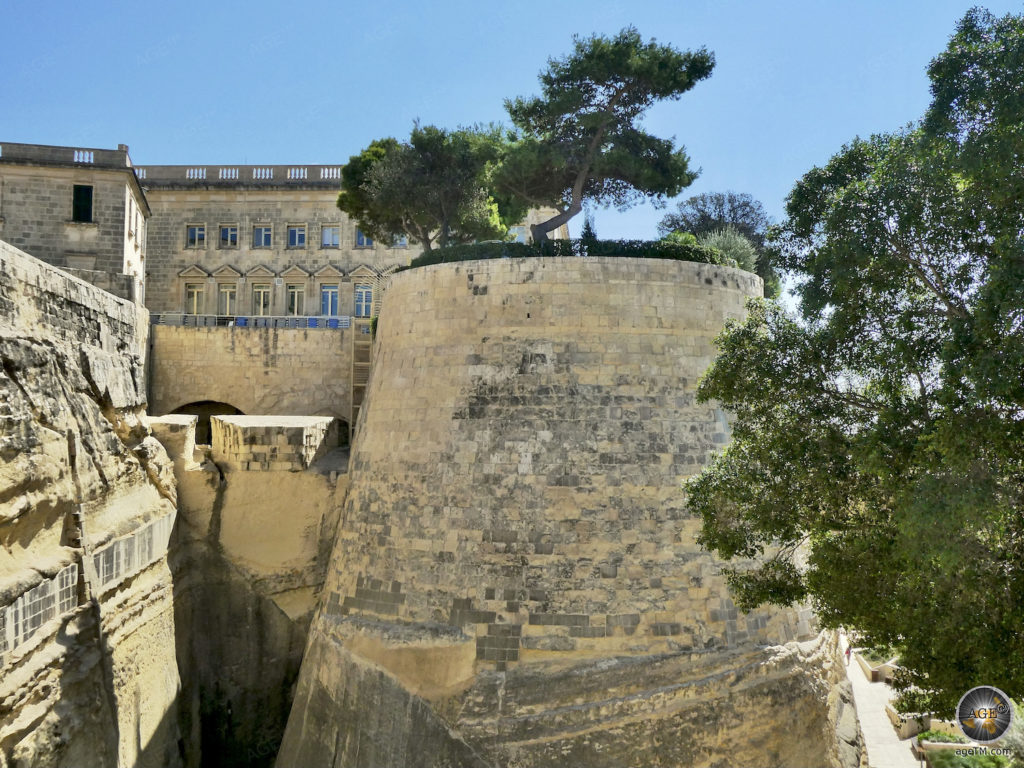 Valletta Hauptstadt von Malta 2 Die Stadtmauer von Valletta - Hauptstadt von Malta