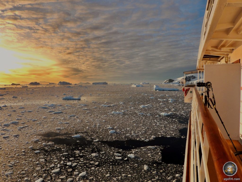 Die Sea Spirit in der Antarktis - Expeditionsreise mit Poseidon Expeditions