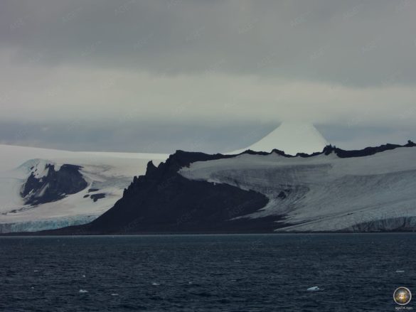 Gletscher-Landschaft Südliche Shetland Inseln Antarktisreise mit dem Expeditionsschiff Sea Spirit