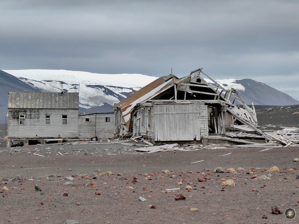 Ruinen der Whalers Bay auf Decpetion Island.
