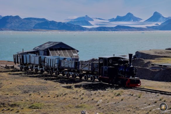 Nördlichste Eisenbahn der Welt in Ny-Ålesund auf Spitzbergen im Svalbard Archipel