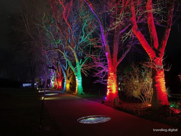 Allee der Poesie im Christmas Garden im Zoologischen Stadtgarten