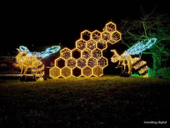 Honiggarten Lichtfiguren im Christmas Garden im Zoologischen Stadtgarten Karlsruhe